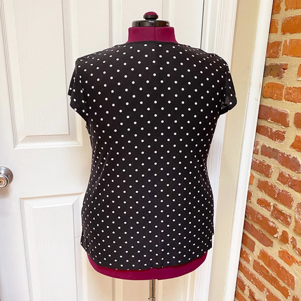 Gilligan & O'Malley Polka Dot Pajama V-neck Top - Picture 3 of 4